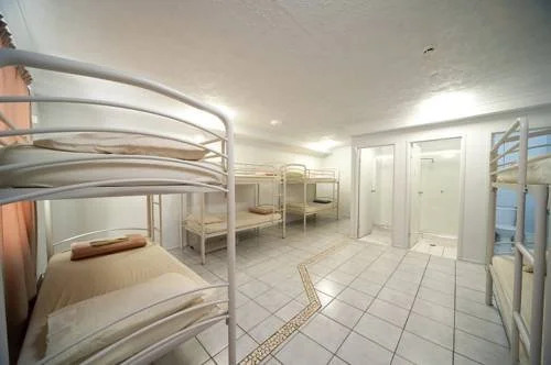 Airlie Waterfront Accomodation - Hostel