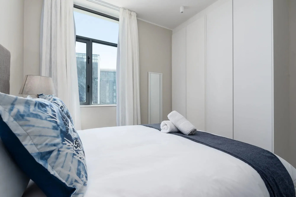 Axis Luxury Apartments by Century City Hotels