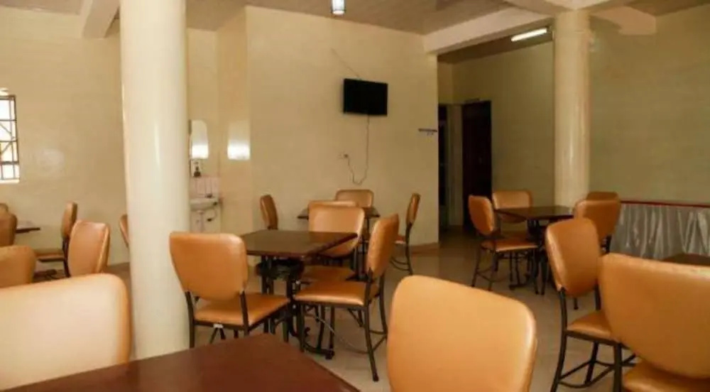 Leopard View Hotel