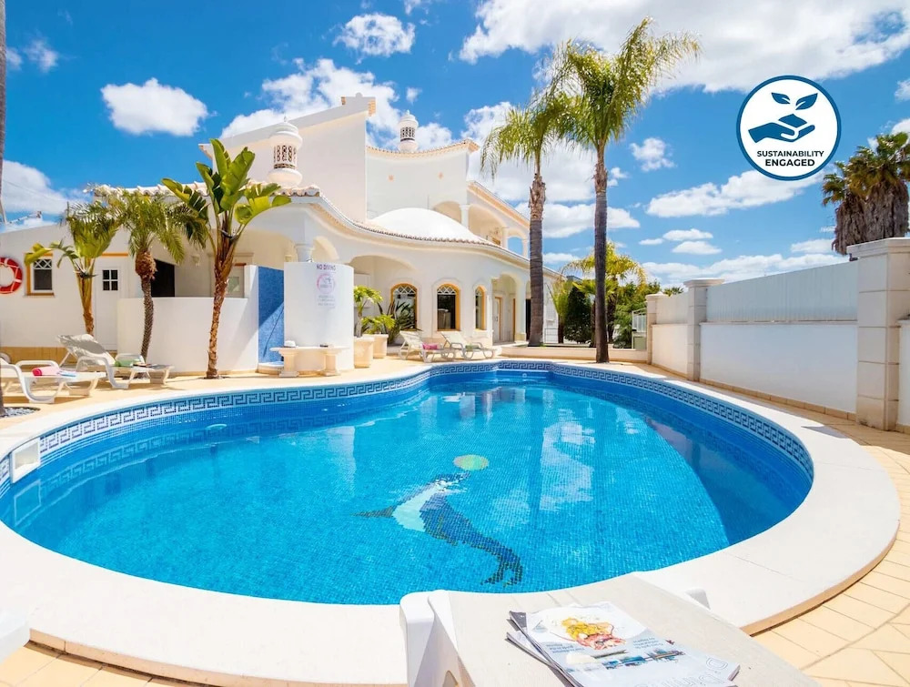 Villa Samoa - Moradia com piscina aquecível e BBQ em Albufeira