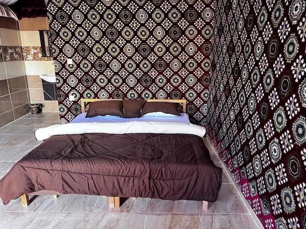Rum Honeymoon Camp