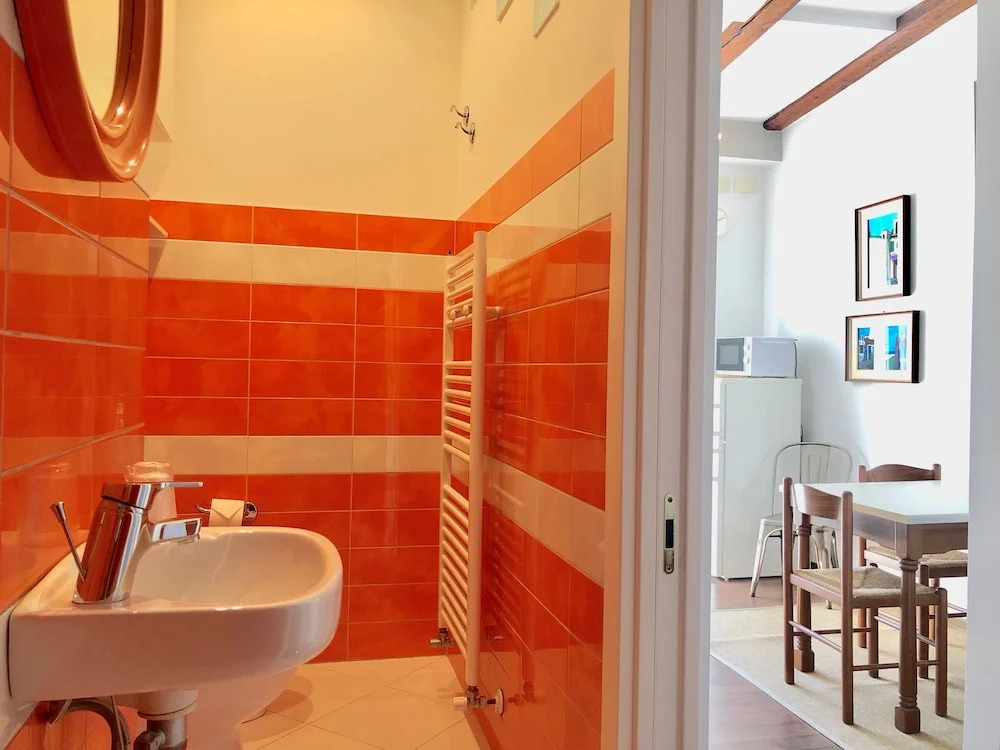 Triestevillas Guardia29, Tiny Home For 2 People