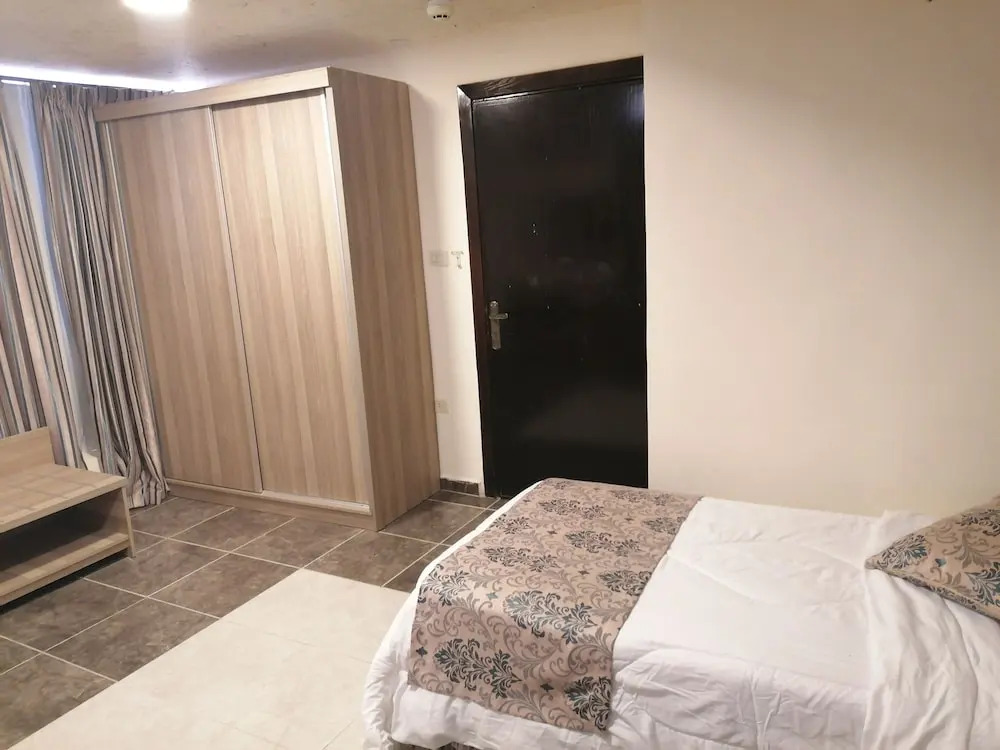 Milano Hotel Suites