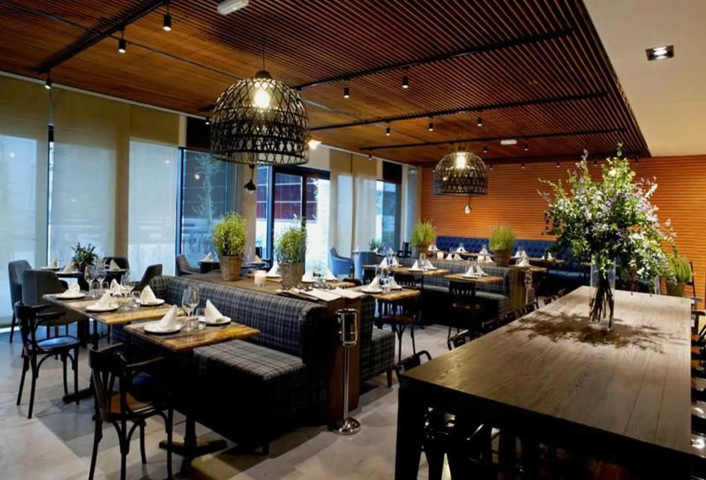 Aravaca Village Hotel