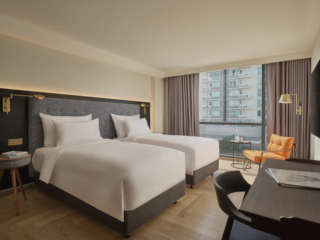 Public House Bangkok, a Member of Design Hotels
