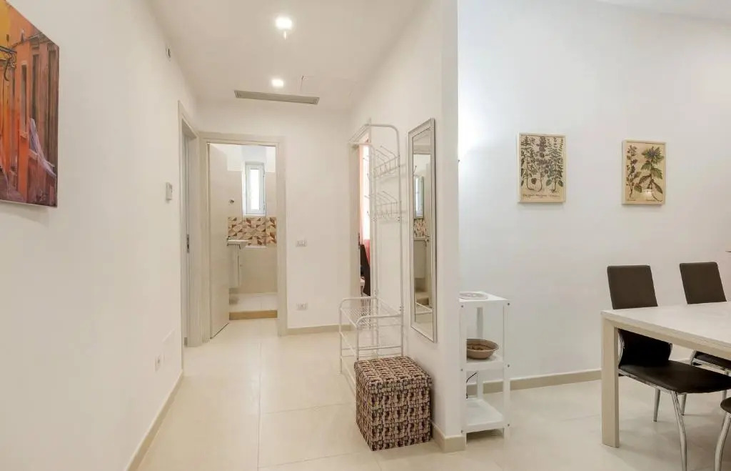 Iflat Lovely And Bright 2 Bed Flat Near Termini