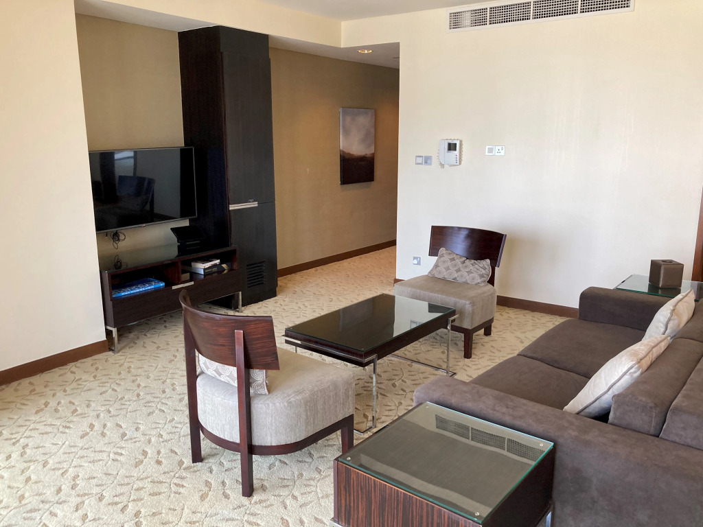Fashion avenue Dubai Mall -The Residence