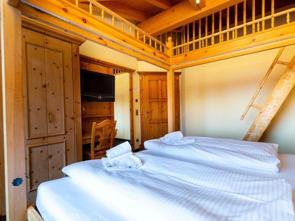 Chalet in Saalbach near Ski Lift