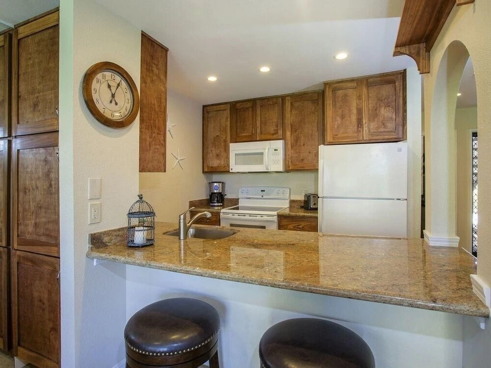 Maui Amazing 1 BR condos at Kihei Kai Nani - 230 condo
