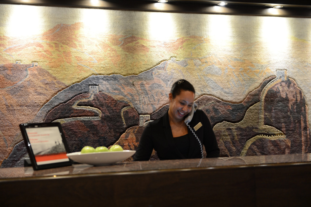 Holiday Inn Montreal Centre Ville Downtown by IHG