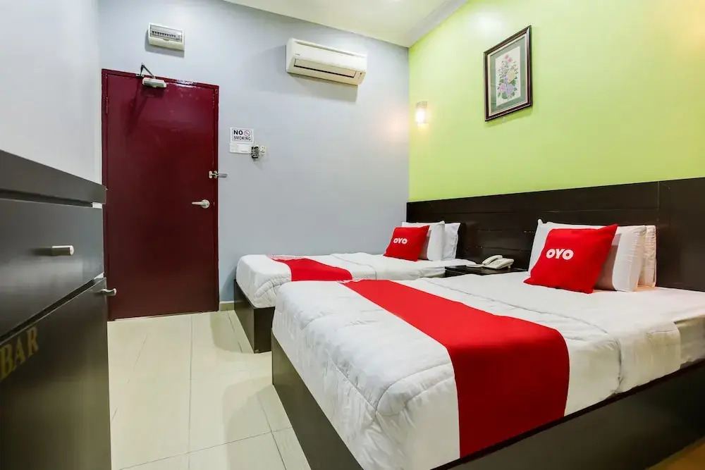 Oyo 89593 Ct Hotel