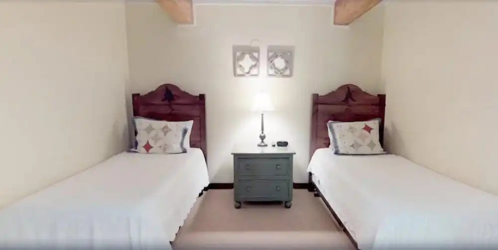 Warm And Cozy 3 Bedroom Ski In, Ski Out Condo In Snowmass Base Village