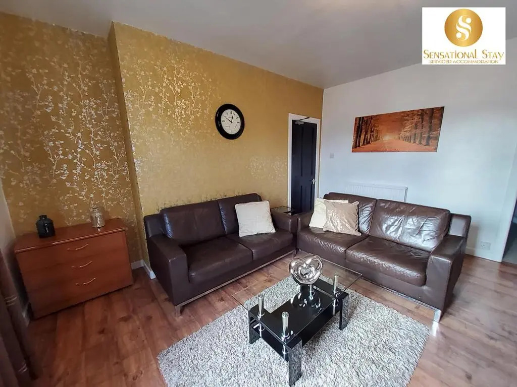 4 Bedroom Apt at Sensational Stay Serviced Accommodation Aberdeen - Roslin Street