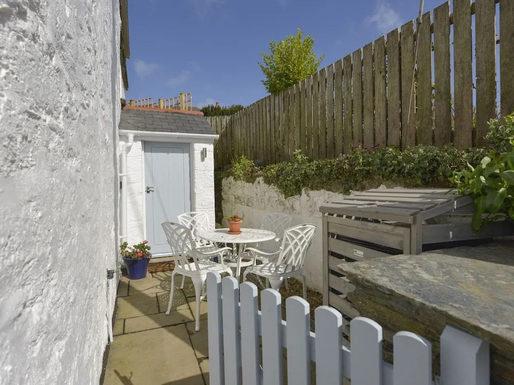 Camelot Cottage