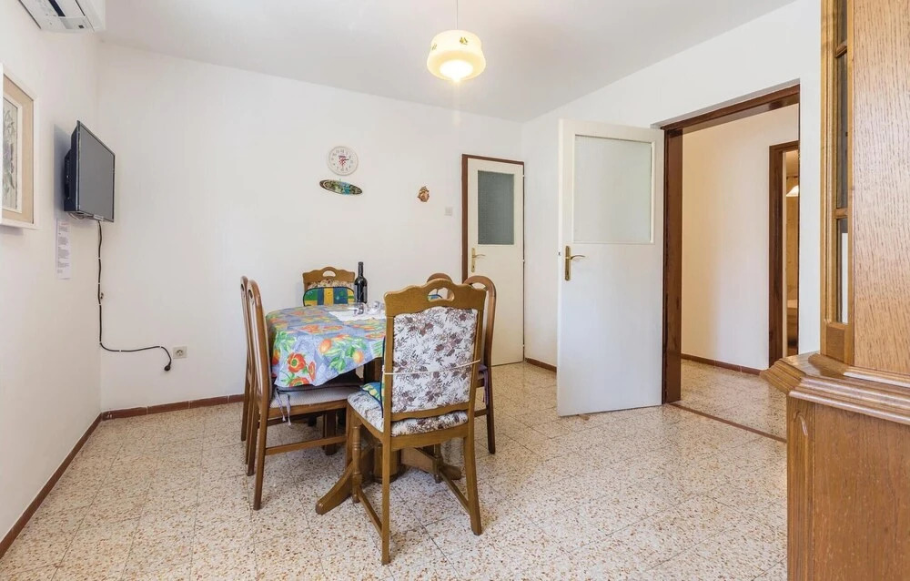 Nice Home in Fazana With Wifi and 3 Bedrooms