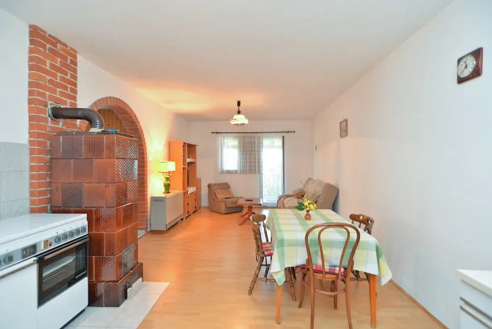Apartment 1725