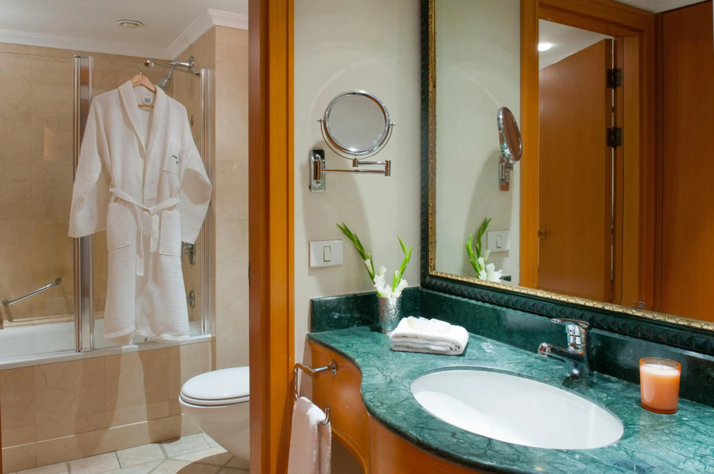 Le Meridien Eilat All-Suite Hotel