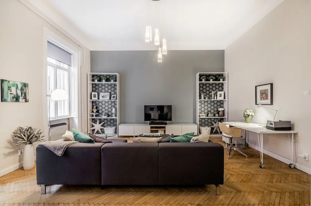 Knights Seven Apartment