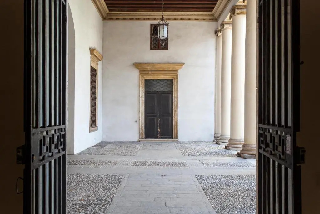 Palazzo Valmarana