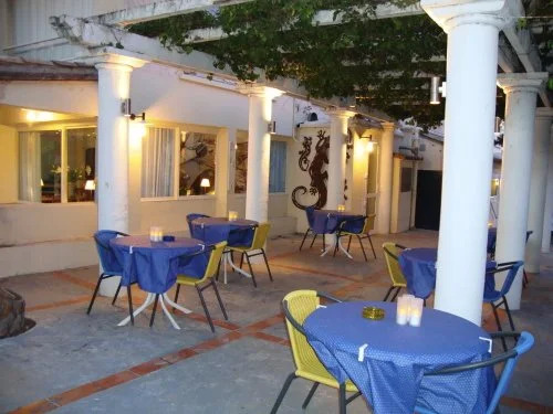 LOasis Hotel