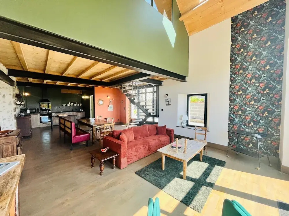 2 Houses for a Large Family or Group