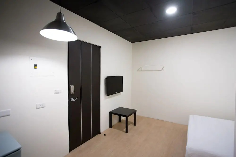 Mis Hostel