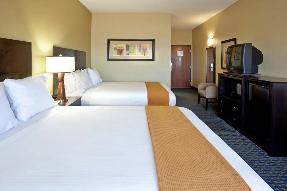 Holiday Inn Express & Suites Phoenix/Chandler (Ahwatukee)