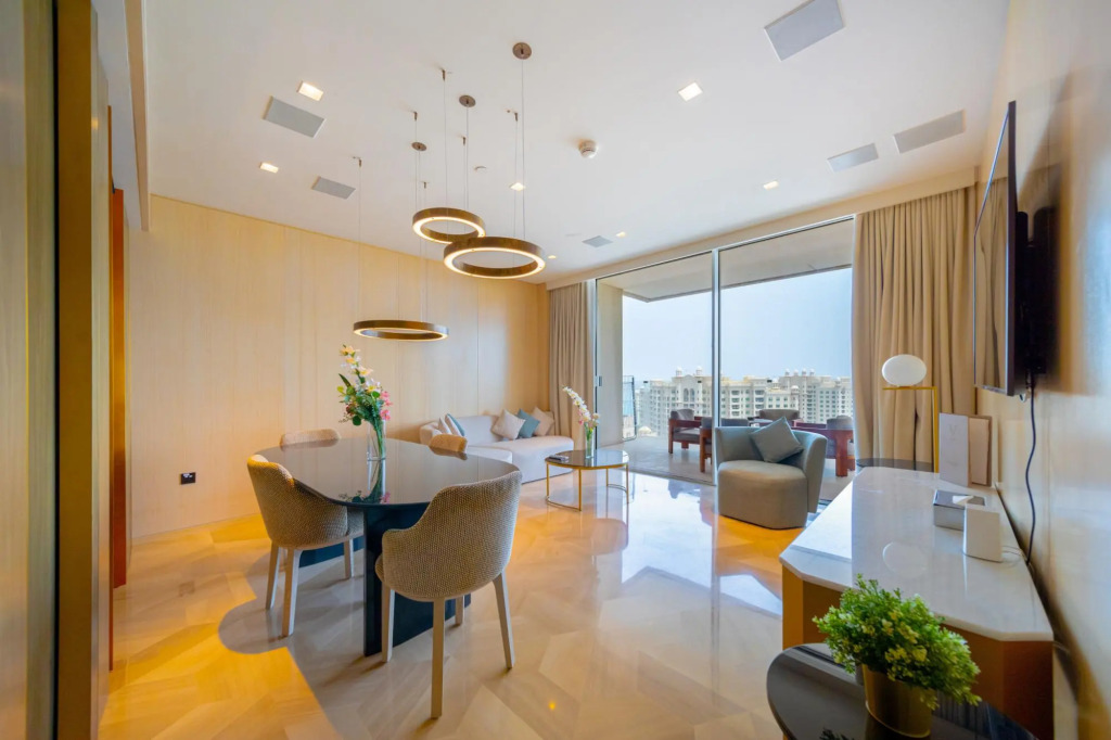 DXB - Five - 41509 - PJ