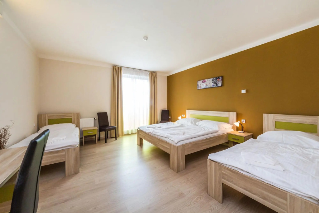 Nad Královnou Hotel & Restaurant