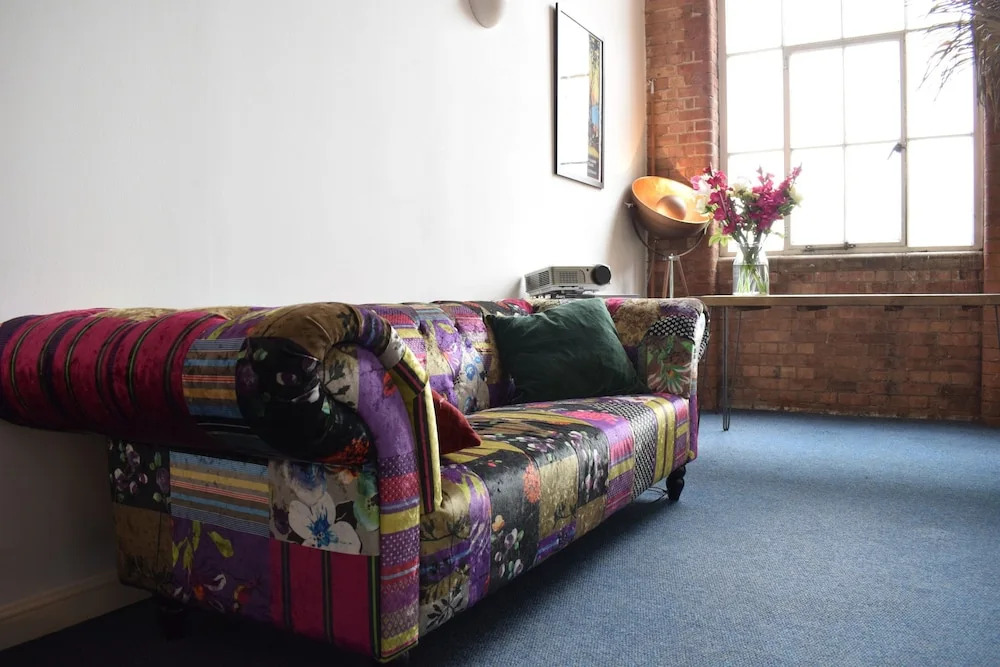 Loft Style Studio In Bow