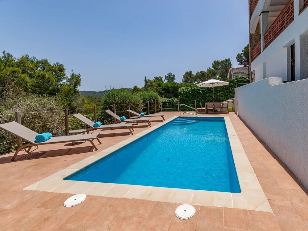 Lovely Holiday Home in Pals With Heated Pool and Sea Views
