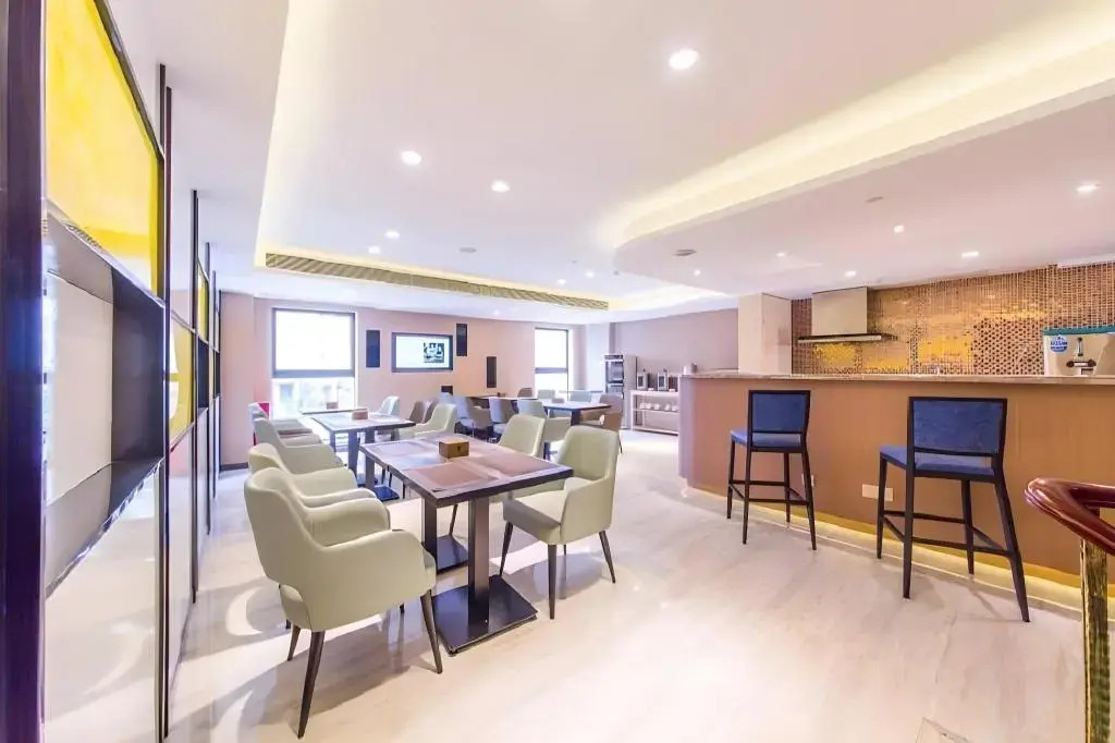 Lavande Hotel Wenchong Branch