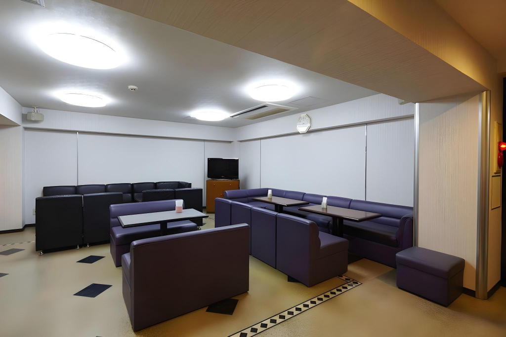 Business Inn Sennichimae Hotel