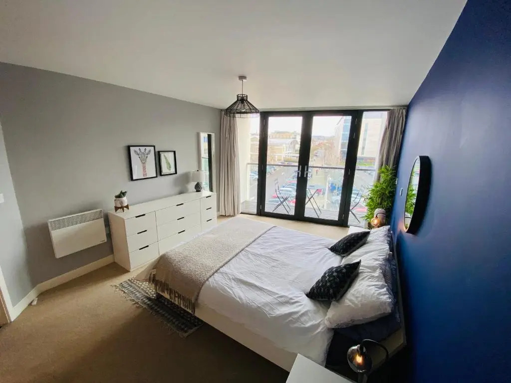 Stewart St James Walk Apartment