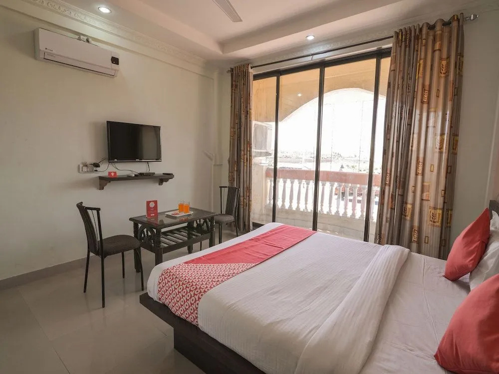 Hotel Om Palace