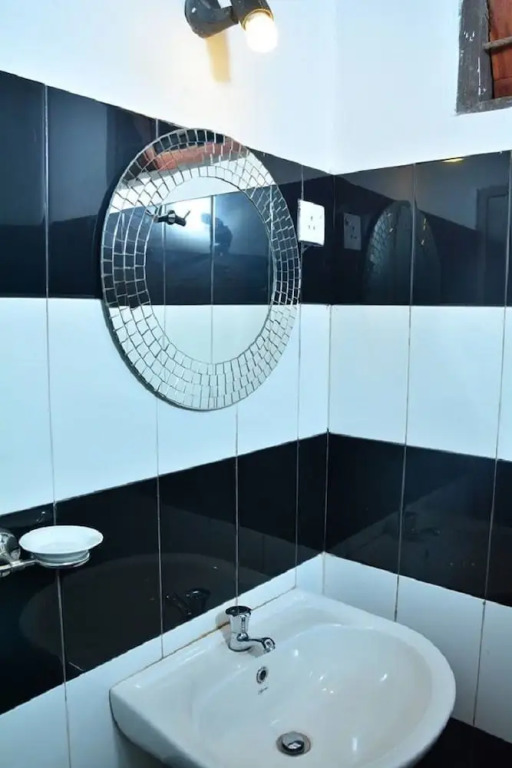 Saman's Guest House