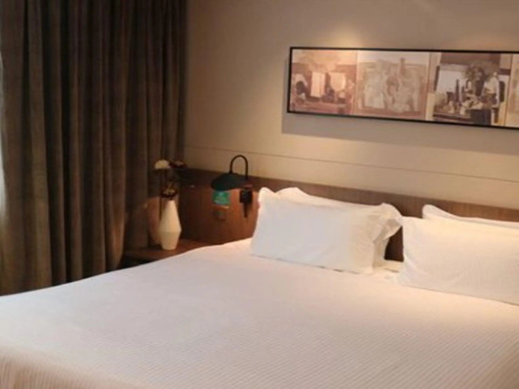 Jinjiang Inn Select Xining West Wusi Road New Hualian Square
