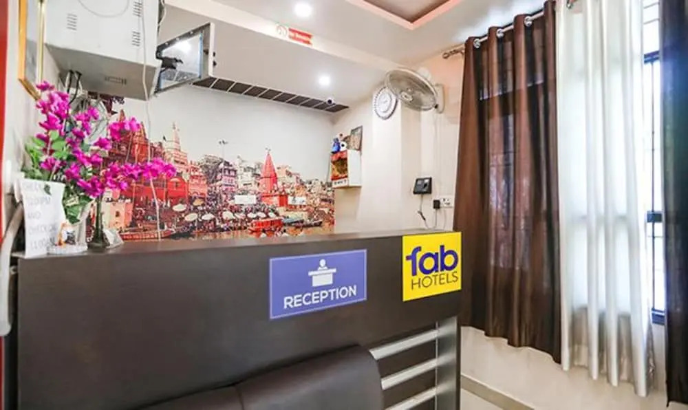 Fabhotel Lily Grand