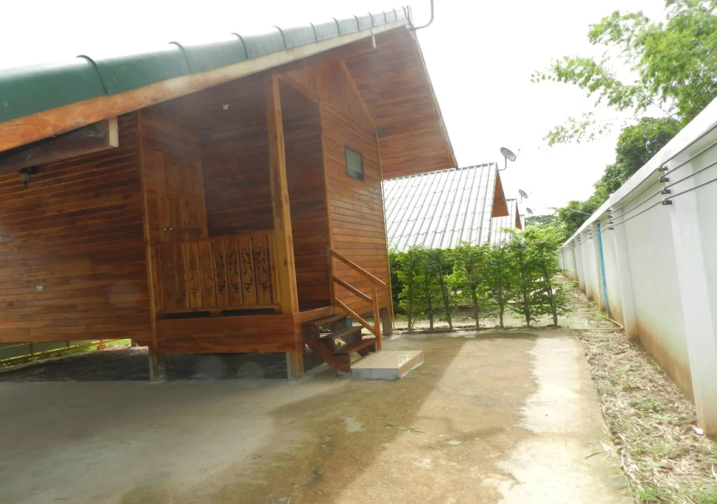 Ruean Vana Resort