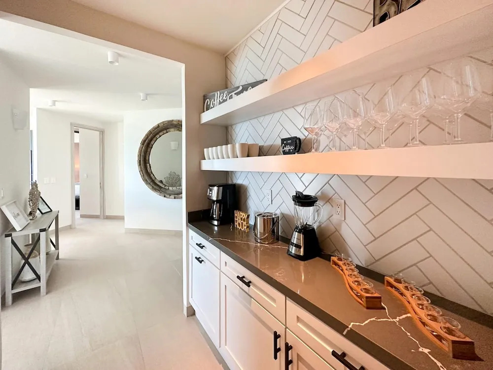 Brand New 6 Bedroom Penthouse