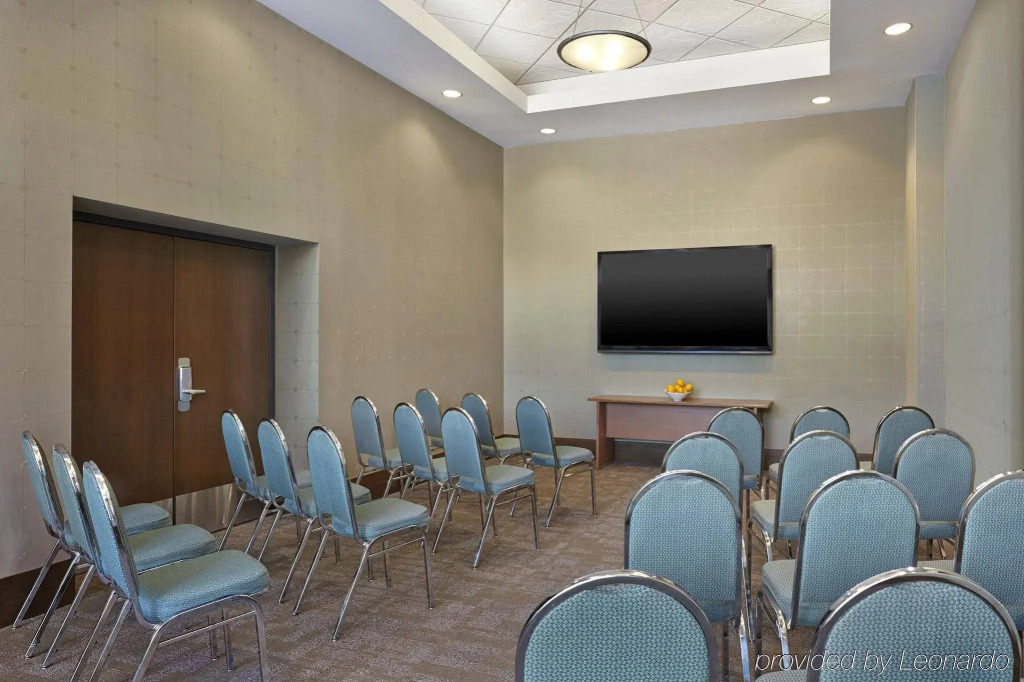 Grand Park Hotel Vancouver Airport, an Ascend Collection Hotel