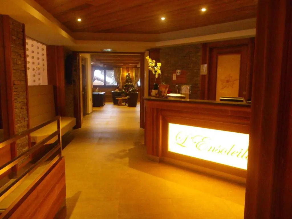Hôtel LEnsoleillé