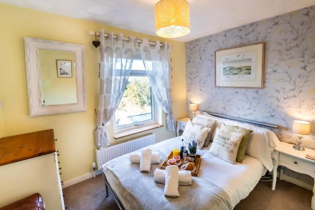 Seaside Snug – 2 bedroom home