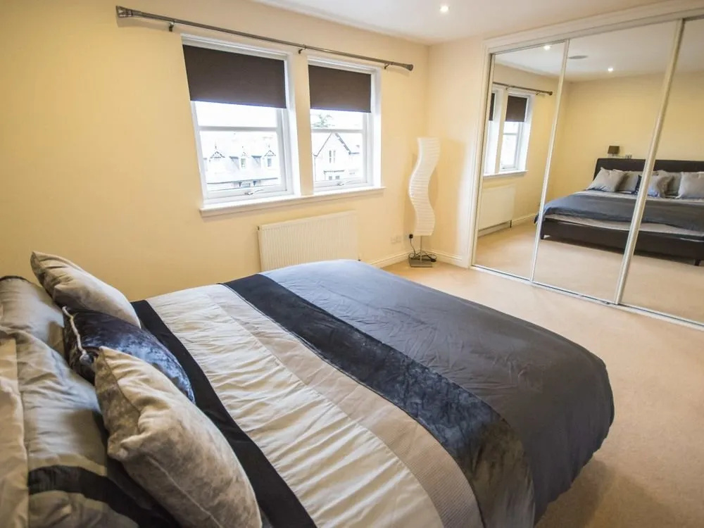 Crown Luxury Serviced Apartments