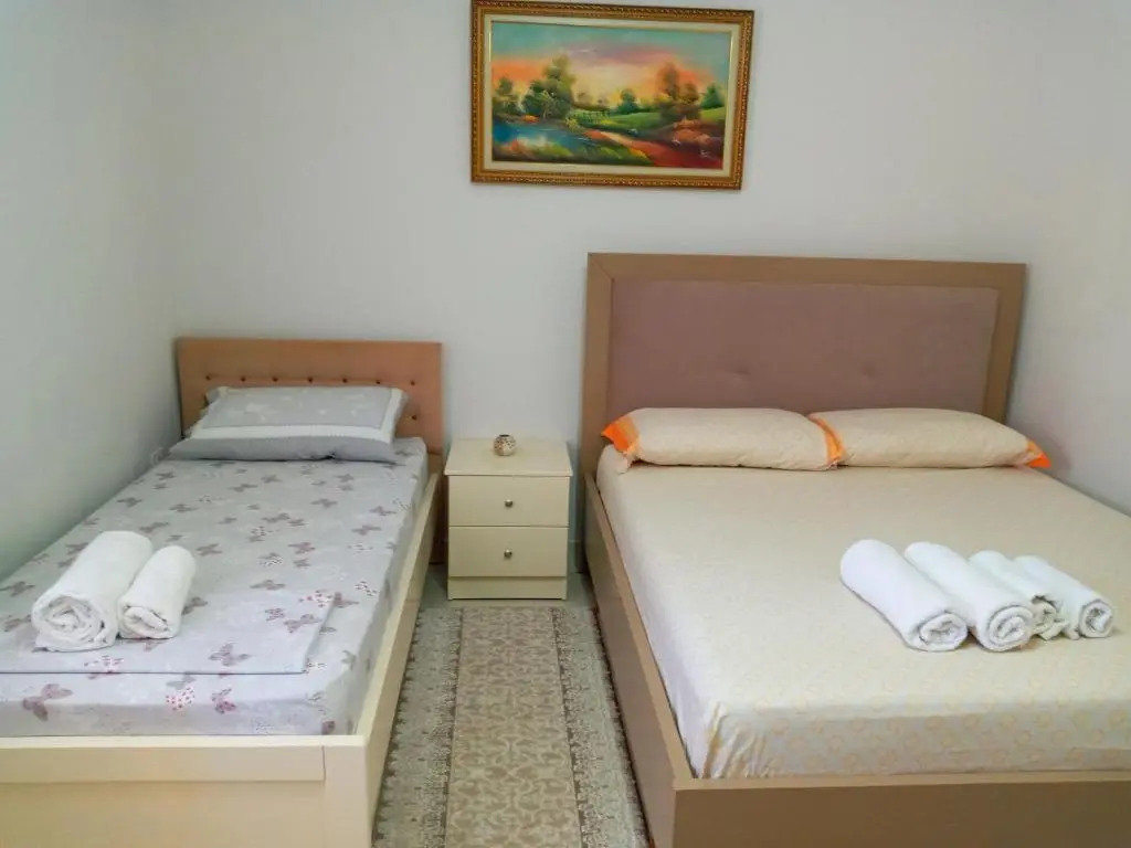 Unejs Apartment