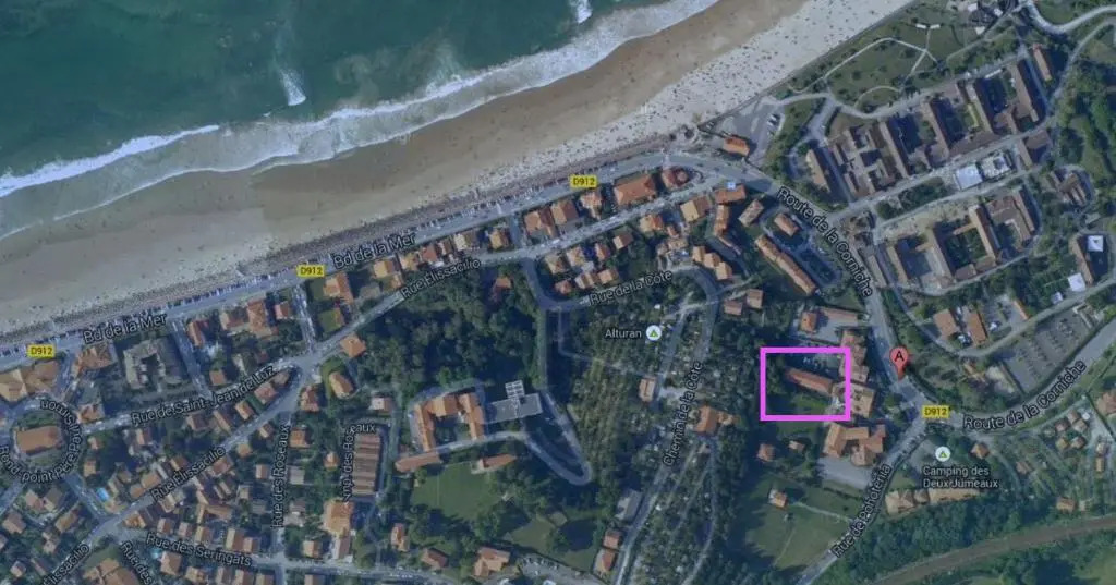Appartement lumineux, avec balcon, à 200m de la plage
