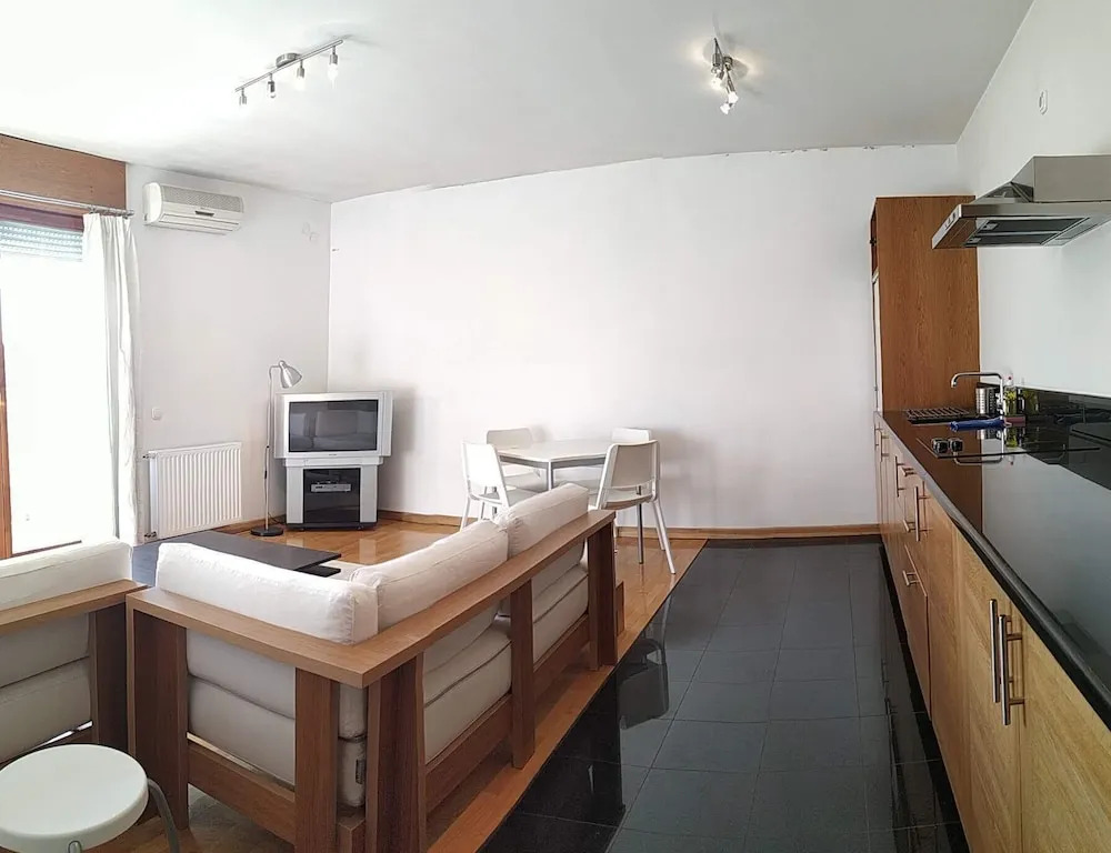 Puskas Apartment