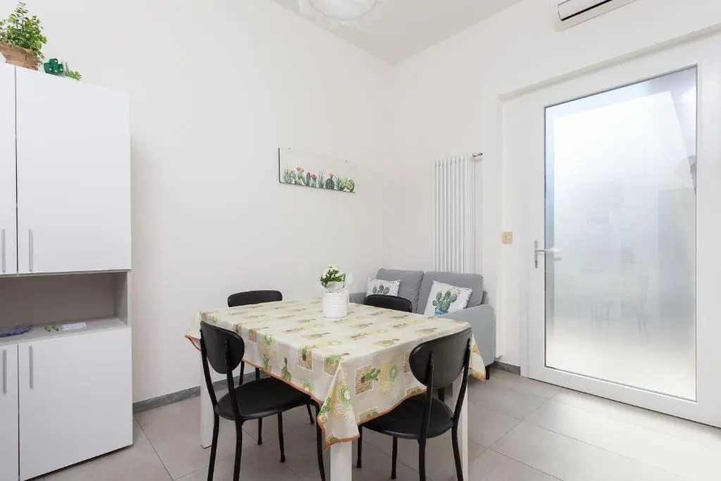Nicola House La Salina