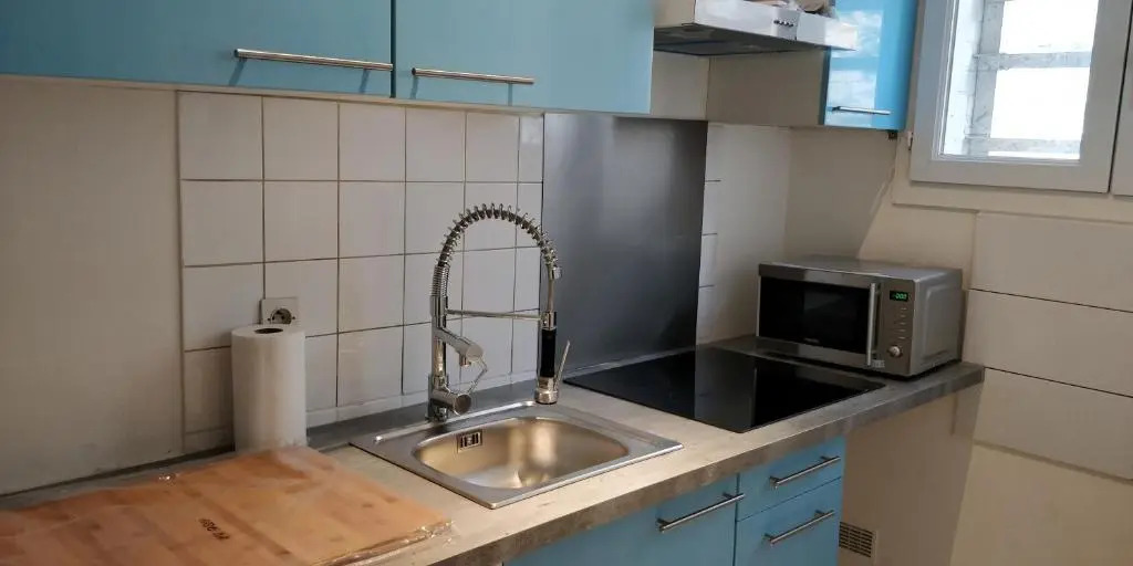 Modern apartment and studio near the metro