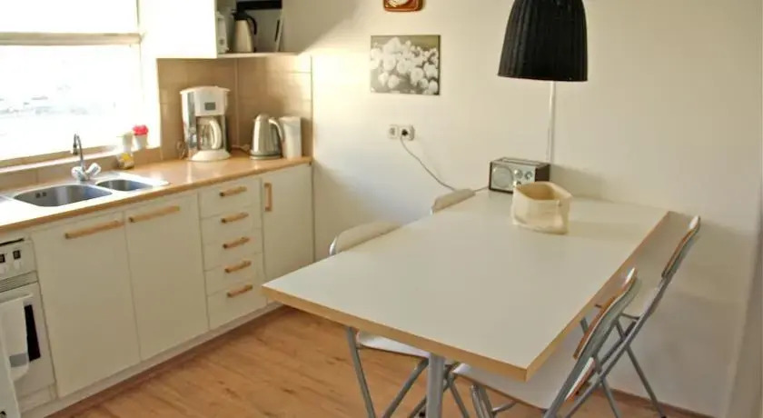 Eyjasol Apartment Hverafold